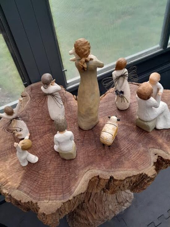Sisters by Heart figurines | Official Willow Tree Willow Tree doll collection